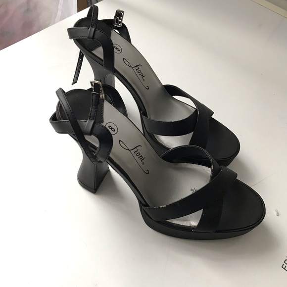 Retro heels - Picture 2 of 2